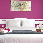 L'incanto Degli Artisti Кальтаджироне